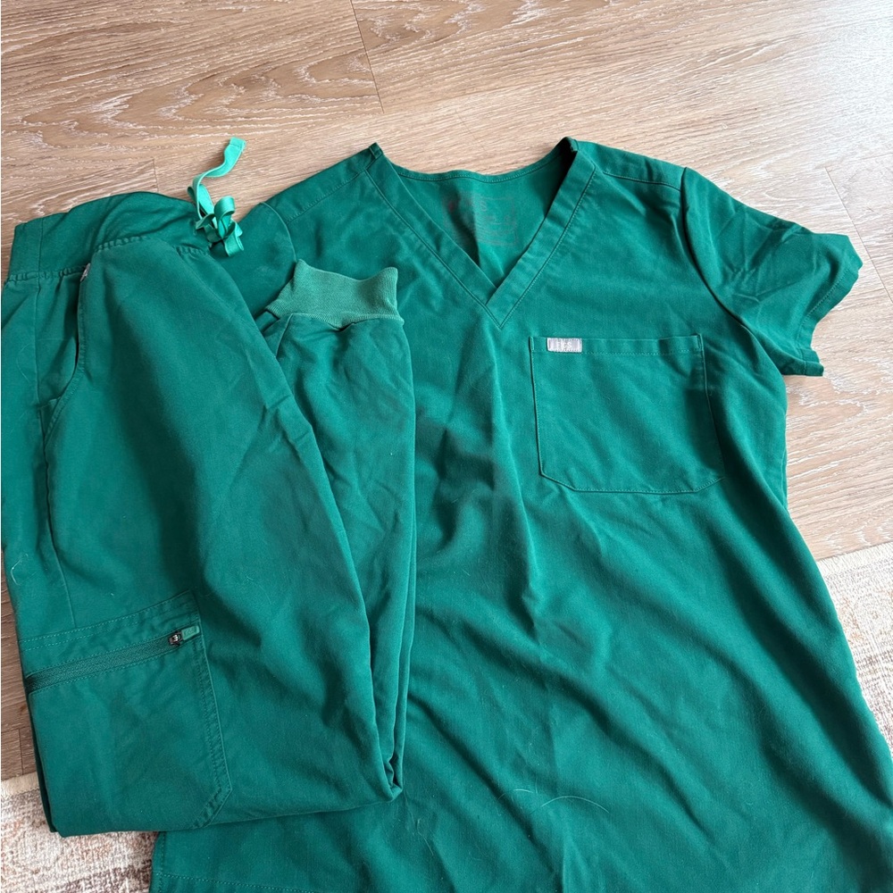 Figs teal women’s scrub set